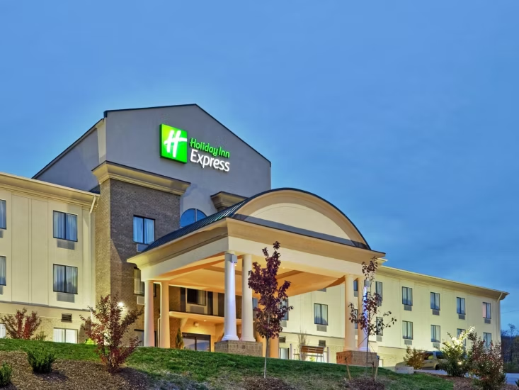 Holiday Inn Express Troutville – Roanoke North